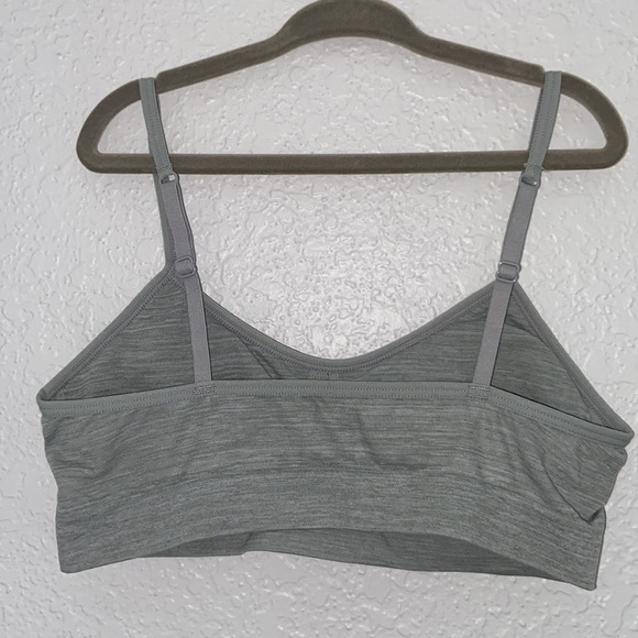 NWOT Calvin Klein Girls Bralette - Size Large (10/12) - Picture 2 of 3